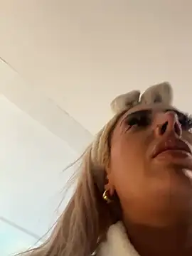zara bellexx online show from 05.22.26