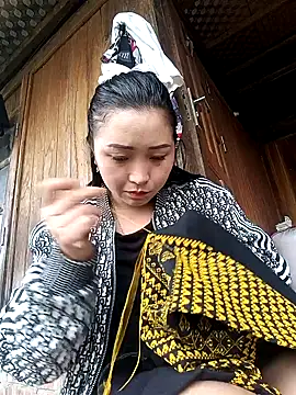 miemie-xx online show from 10.25.25