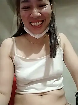 Snapshot of ladzy_sexy chatting on 11.21.25 ladzy sexy online show from 11.21.25