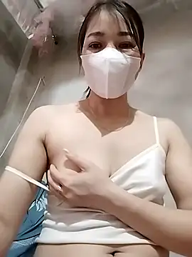 Snapshot of ladzy_sexy chatting on 12.03.25 ladzy sexy online show from 12.03.25