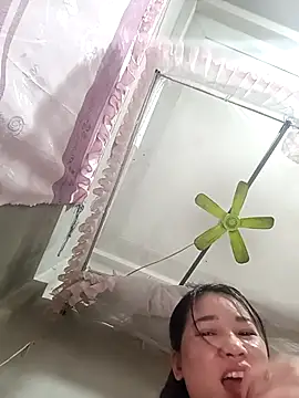 Snapshot of ladzy_sexy chatting on 01.16.26 ladzy sexy online show from 01.16.26