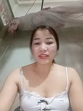 Snapshot of ladzy_sexy chatting on 02.08.26 ladzy sexy online show from 02.08.26