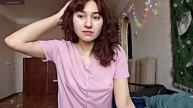 MiaLovelyOne online show from 03.13.26