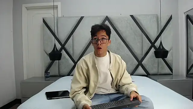 Austin Reeds online show from 10.19.25