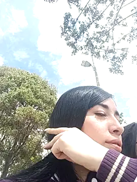 Snapshot of AbbyLewiis chatting on 11.19.25 AbbyLewiis online show from 11.19.25