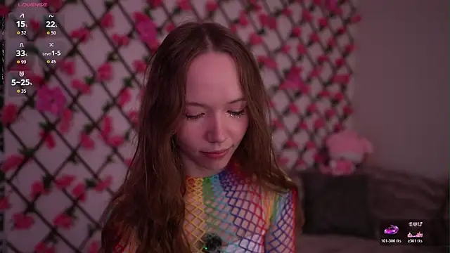 Snapshot of Petite_Polly chatting on 10.24.25 Petite Polly online show from 10.24.25