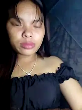 hello-cute online show from 10.28.25