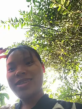 hello-cute online show from 11.27.25