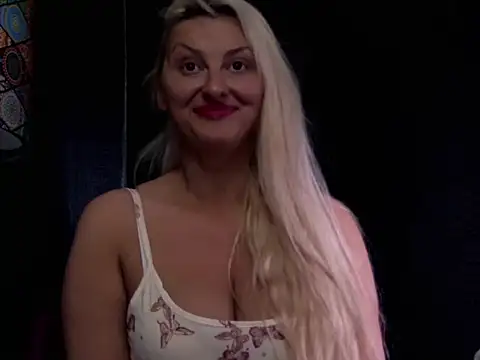 LeticiaReys online show from 04.20.26