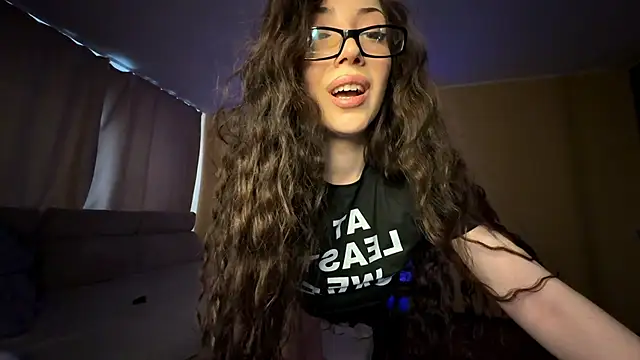 chelsey-classy online show from 10.25.25