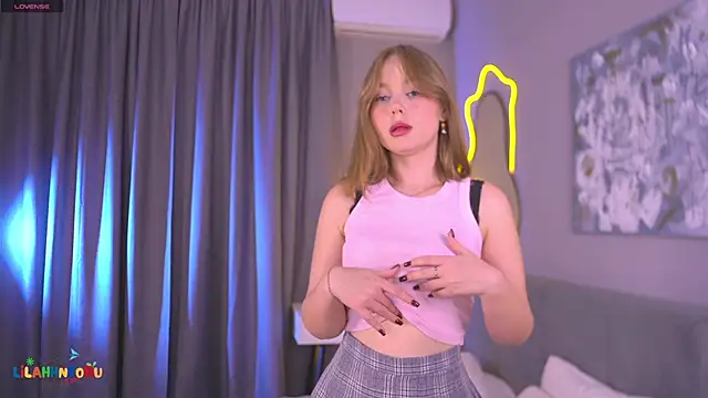 Snapshot of lorapalmerry chatting on 12.01.25 lorapalmerry online show from 12.01.25