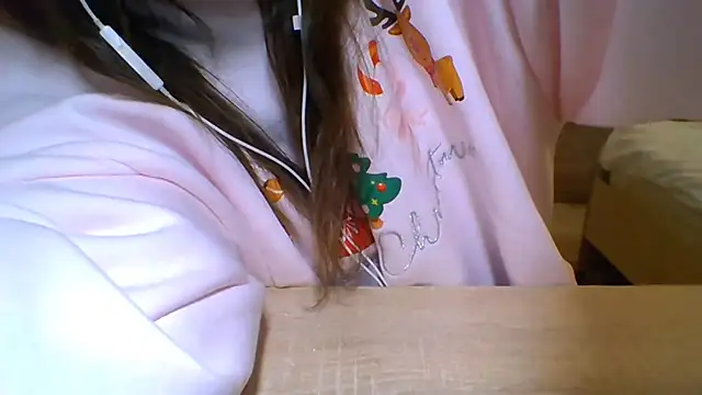 CeyaLier online show from 12.19.25