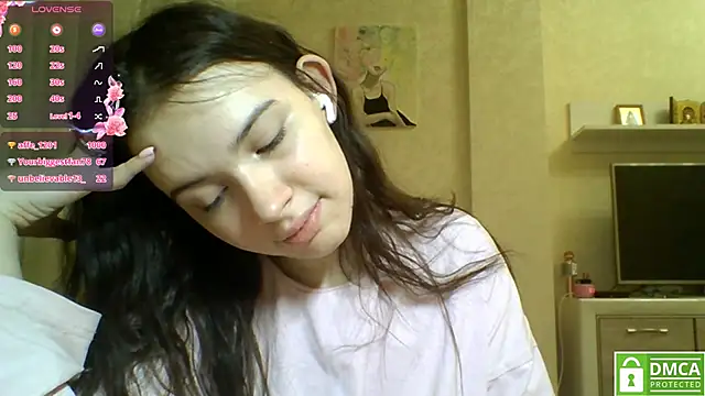 Snapshot of CeyaLier chatting on 06.20.26 CeyaLier online show from 06.20.26
