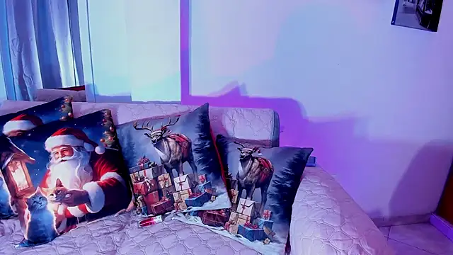 Snapshot of Jenn_W chatting on 11.21.25 Jenn W online show from 11.21.25