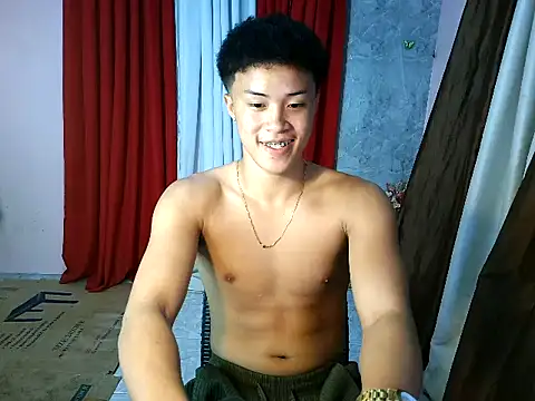 ur naughtyboy patrick online show from 10.21.25