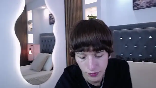 Snapshot of Emo_Boy_ chatting on 04.09.26 Emo Boy online show from 04.09.26