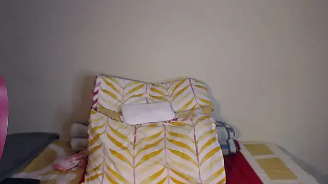 Tillah87 online show from 10.28.25