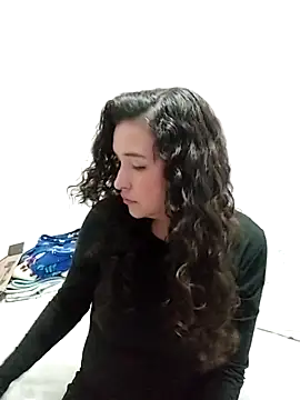 Snapshot of Miacollins12 chatting on 12.14.25 Miacollins12 online show from 12.14.25