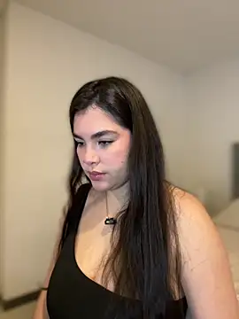 Isabella LaRue online show from 03.25.26