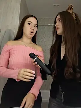 MayaGlow online show from 11.07.25