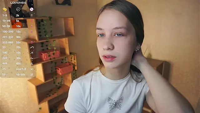 IveyColley online show from 12.04.25