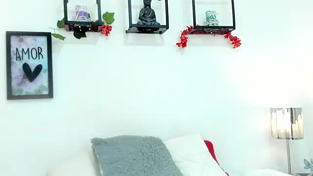 Vicky Os online show from 10.07.25