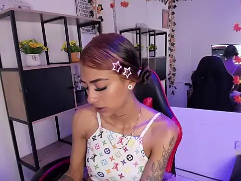 KarlaSlutSkinny   online show from 11.13.25