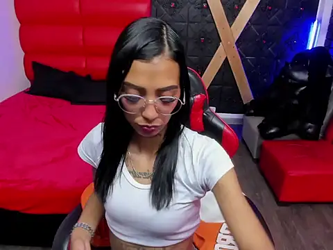 KarlaSlutSkinny   online show from 04.11.26