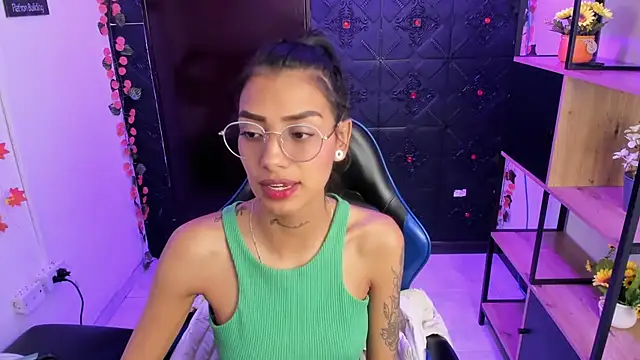 KarlaSlutSkinny   online show from 07.18.26