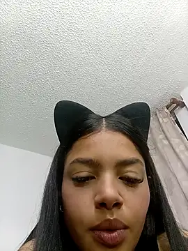 MeganHillss online show from 11.06.25