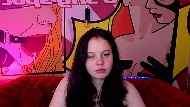 SnowWhiti online show from 11.16.25