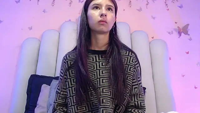 Snapshot of SweetRenata_ chatting on 11.07.25 SweetRenata online show from 11.07.25