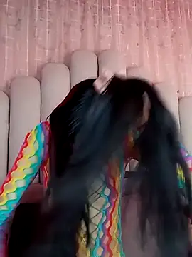 Snapshot of SweetRenata_ chatting on 12.04.25 SweetRenata online show from 12.04.25