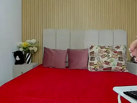 QuimaMiley online show from 10.11.25