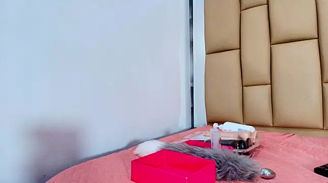 hannah teehn online show from 12.04.25