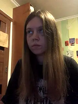 LunaVirelle online show from 11.15.25