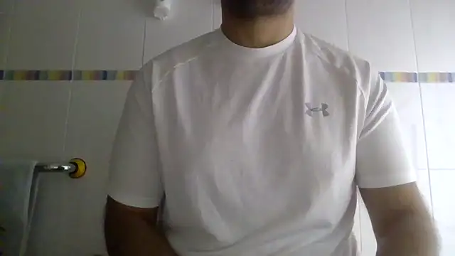 Snapshot of sci69 chatting on 10.18.25 sci69 online show from 10.18.25