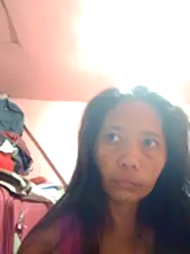 Snapshot of Sexy_pinay1605 chatting on 12.15.25 Sexy pinay1605 online show from 12.15.25