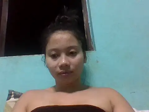 Snapshot of Baby_girl0516 chatting on 10.12.25 Baby girl0516 online show from 10.12.25