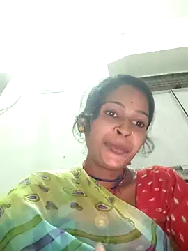 Snapshot of Co_punam chatting on 10.14.25 Co punam online show from 10.14.25