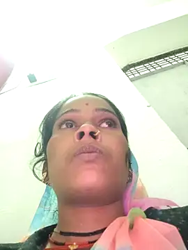 Snapshot of Co_punam chatting on 11.04.25 Co punam online show from 11.04.25