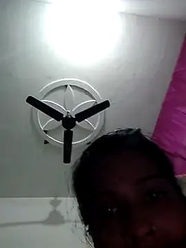 Snapshot of Co_punam chatting on 11.08.25 Co punam online show from 11.08.25