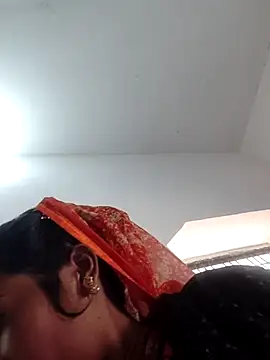 Snapshot of Co_punam chatting on 11.17.25 Co punam online show from 11.17.25