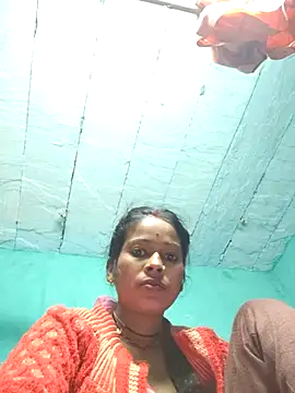 Snapshot of Co_punam chatting on 11.25.25 Co punam online show from 11.25.25