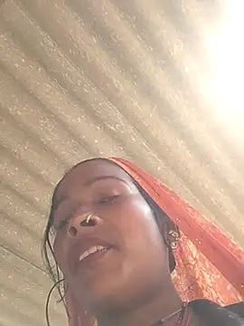 Snapshot of Co_punam chatting on 11.28.25 Co punam online show from 11.28.25