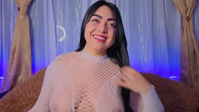 Victoria Jonhss online show from 01.08.26