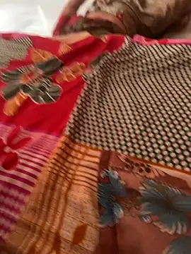 Snapshot of Telugu_dirty_talk_couple chatting on 11.23.25 Telugu dirty talk couple online show from 11.23.25