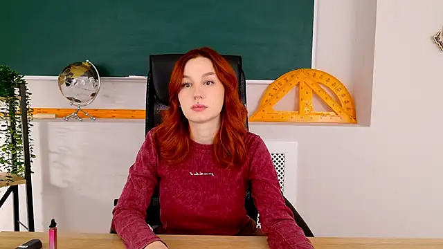 ClaireMathis online show from 11.30.25