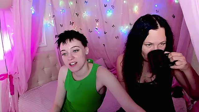 Victoria Panther online show from 11.15.25