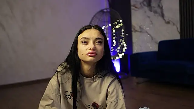 RachelRavee online show from 01.11.26